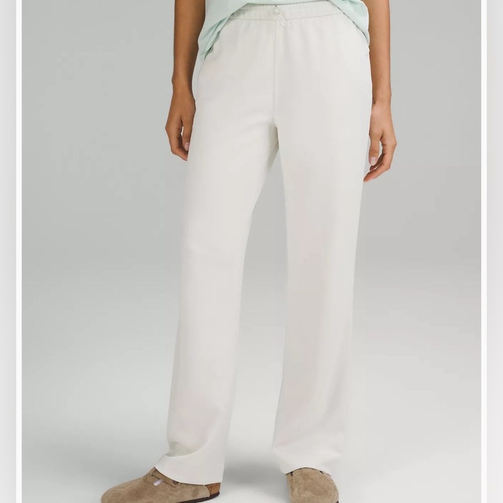 Lululemon Softstreme High-Rise Pant Regular size 6 bone